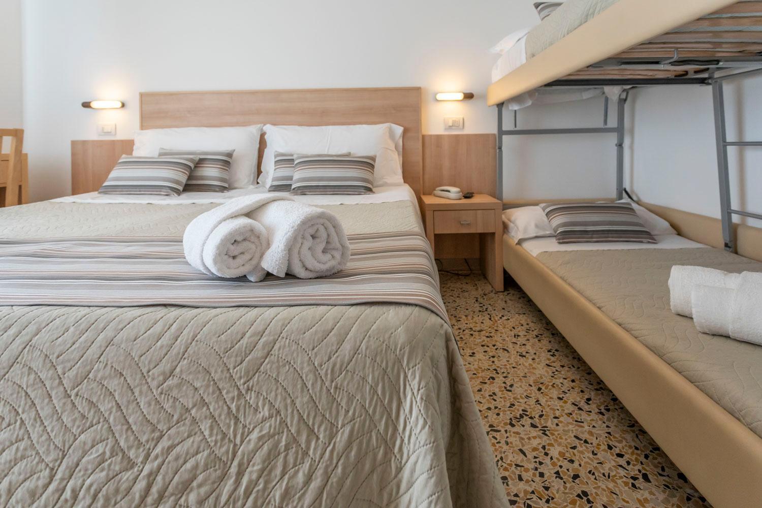 Hotel Cormoran Riccione Exterior photo